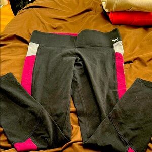 PINK logo Black, gray, and burgundy Leggings size Large Women’s